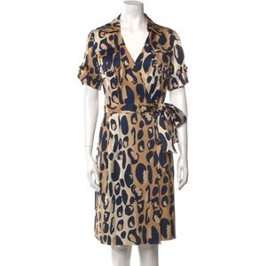 Diane von Furstenberg Animal Print Samara Wrap Dress Silk Blend V Neck Size 12
